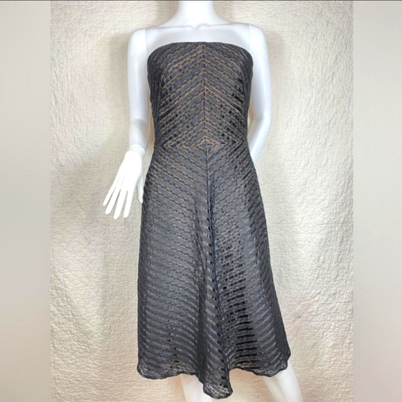 Carmen Marc Valvo Dresses & Skirts - Carmen Marc Valvo Strapless Striped Lace Black Nude Midi Length Formal Dress